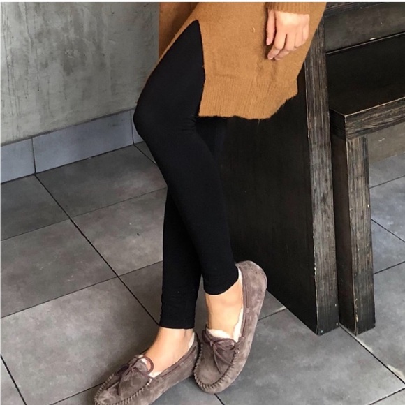 Women’s UGG Espresso Dakota Slippers #11 - Picture 1 of 6